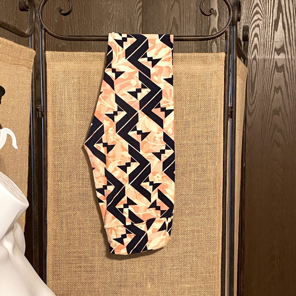 LuLaRoe OS leggings